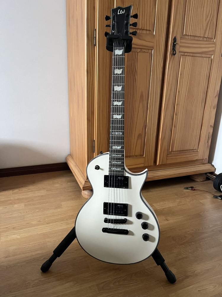 Guitarra ESP LTD - 256 snow white