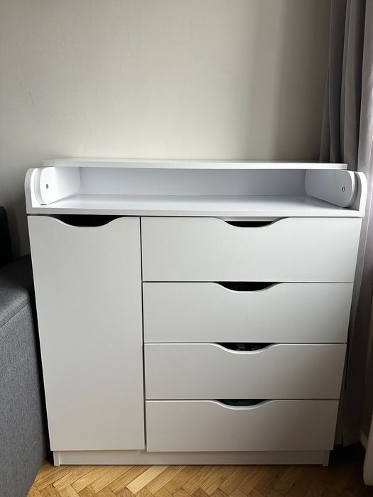 Пеленальний комод