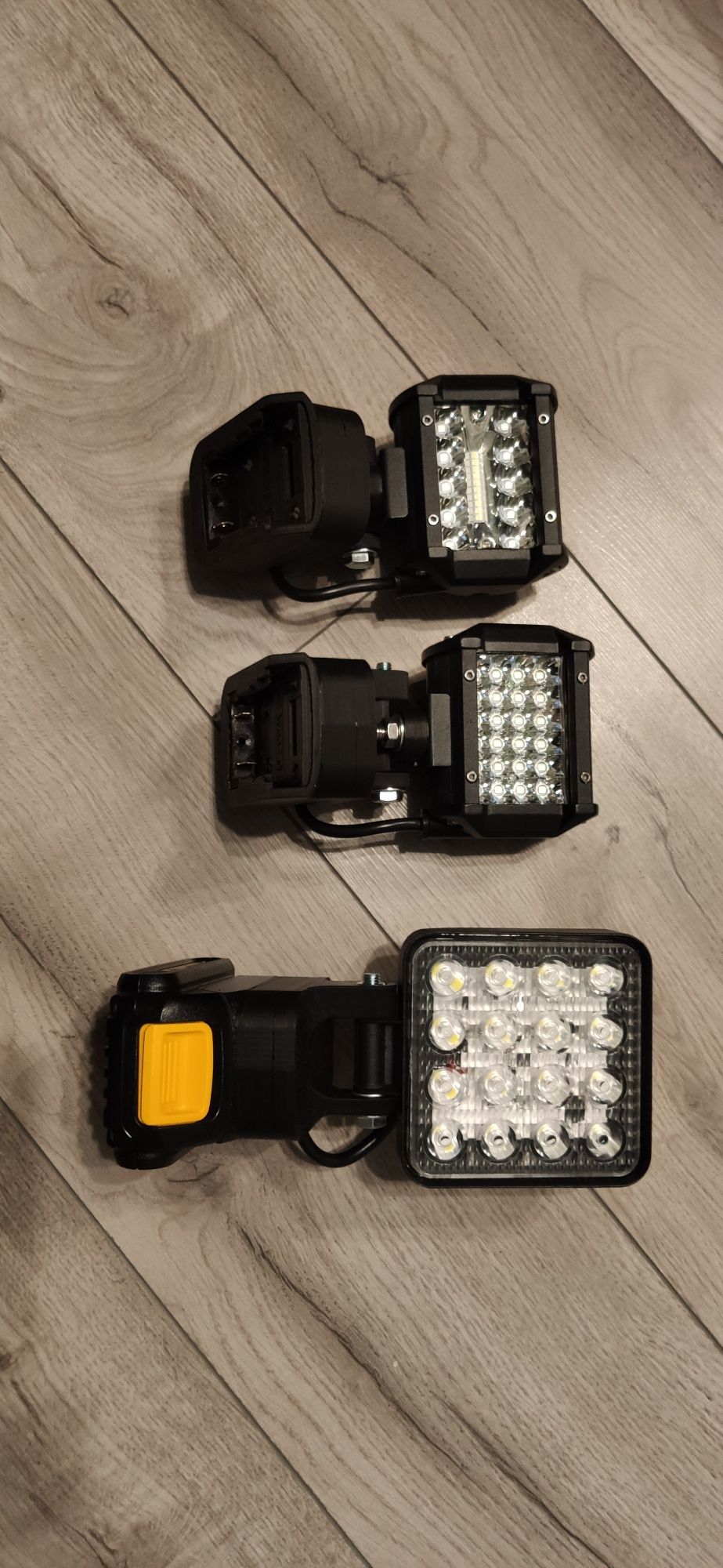 Lampa robocza led halogen DeWalt Makita Bosch Milwaukee  18v