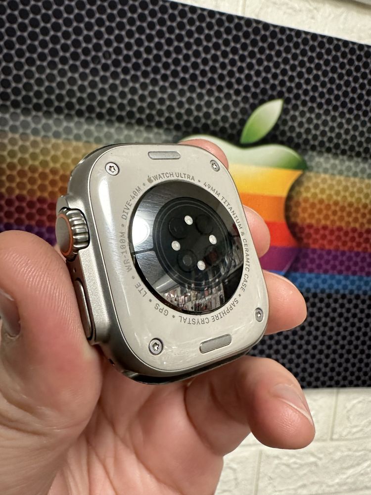 Продам часы apple watch titanium ultra 49mm icloud lock