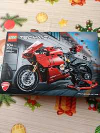 Nowe LEGO Ducati Panigale V4 R LEGO 42107