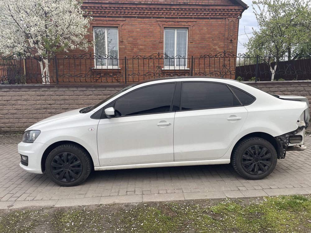 Vw polo 2017 sedan liftback 1.4 tsi