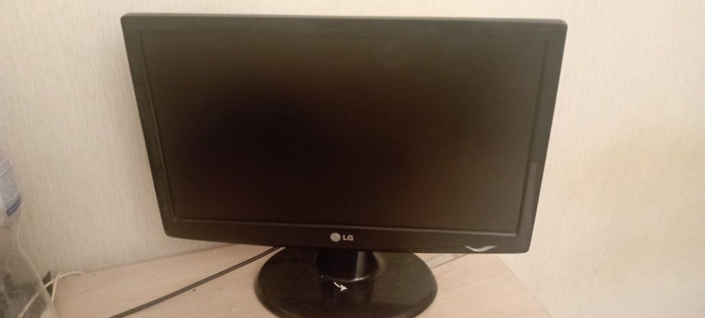 Продам монитор lg
