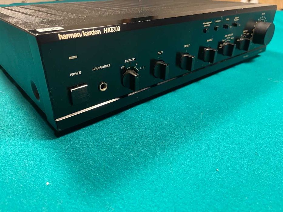 Amplificador Integrado Harman Kardon HK6300