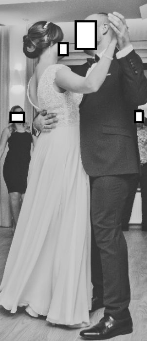 Suknia ślubna z welonem