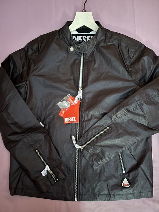 Wyprzedaż lekka kurtka męska Diesel.