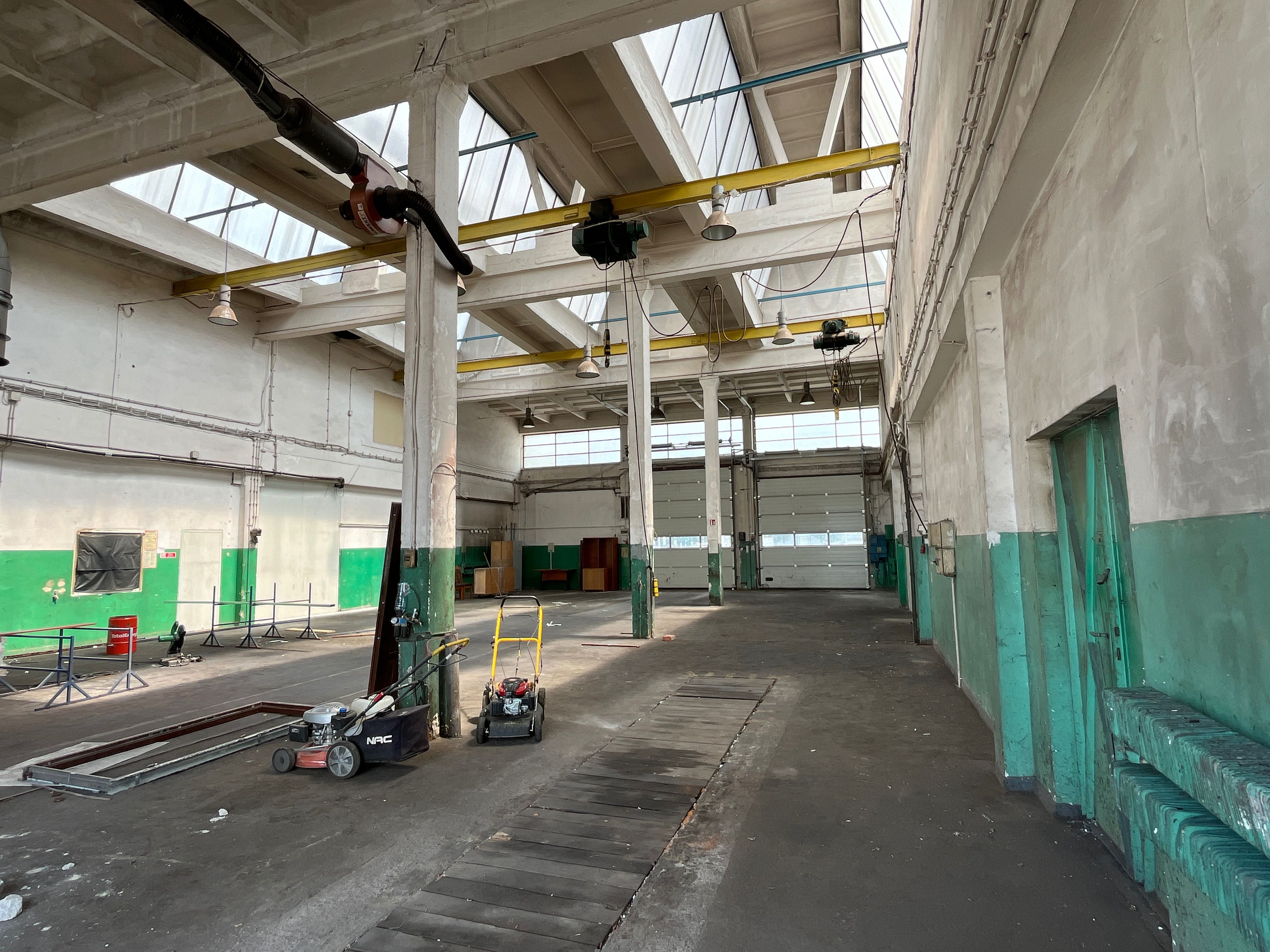 Hala magazynowa – 324 m², ul. Chrobrego, 5 min od centrum Torunia!