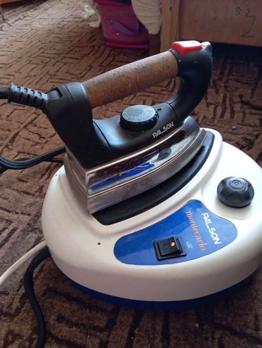 Продам праску з парогенератором