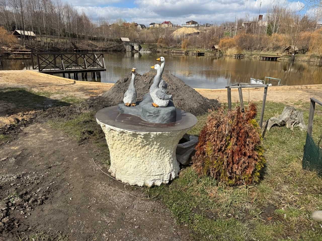 Рибалка в Гореничах Беседка Домік