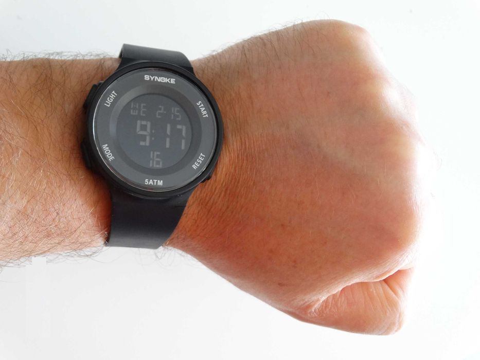 Czarny zegarek męski Synoke 42mm elektroniczny cyfrowy sportowy WR50