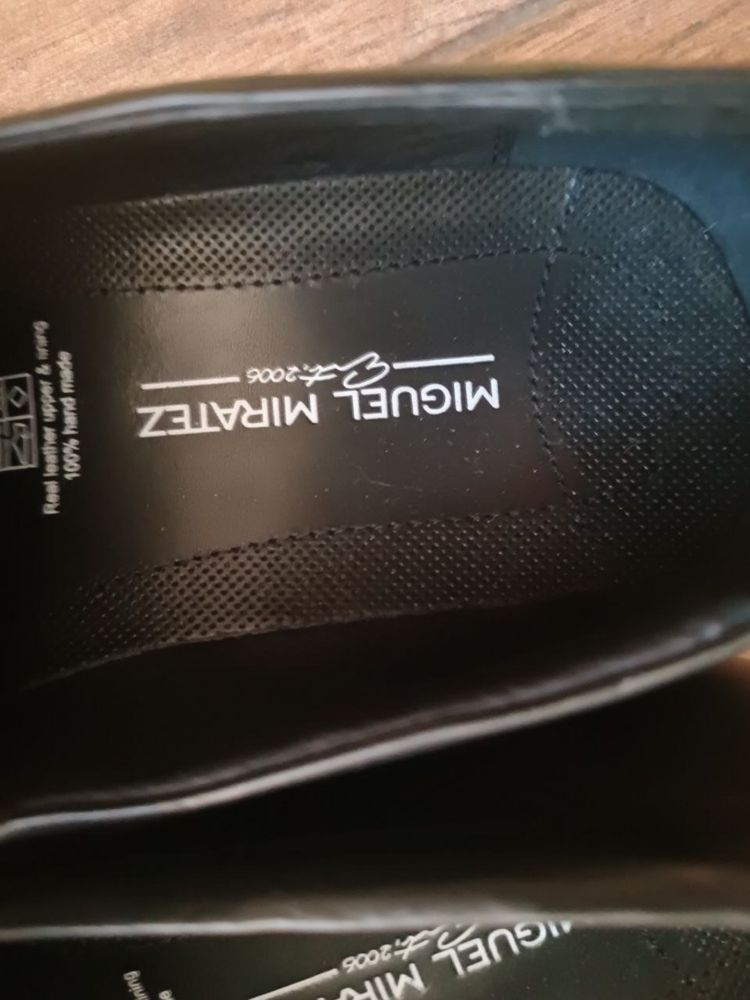 Взуття для дівчинки