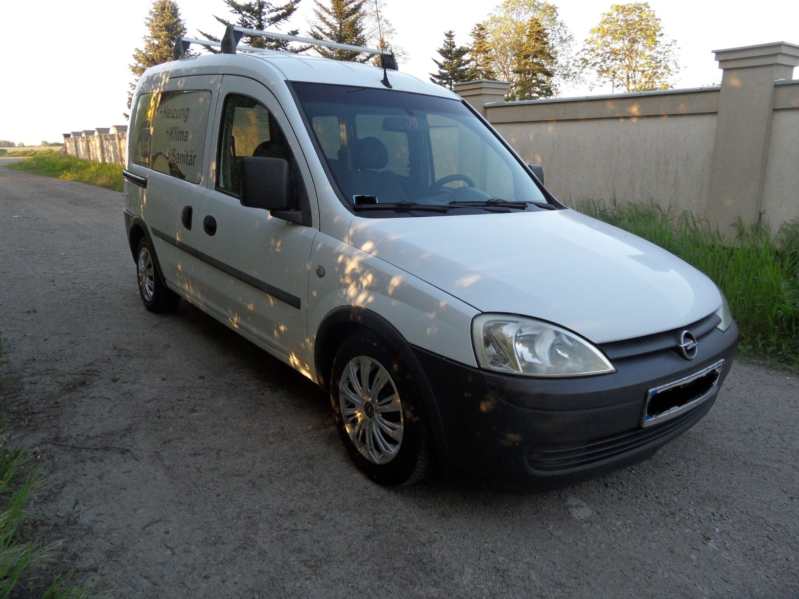 Opel Combo C 1.7 DTI 5 Osobowe Klima Hak Radio Zarejestrowane Polecam