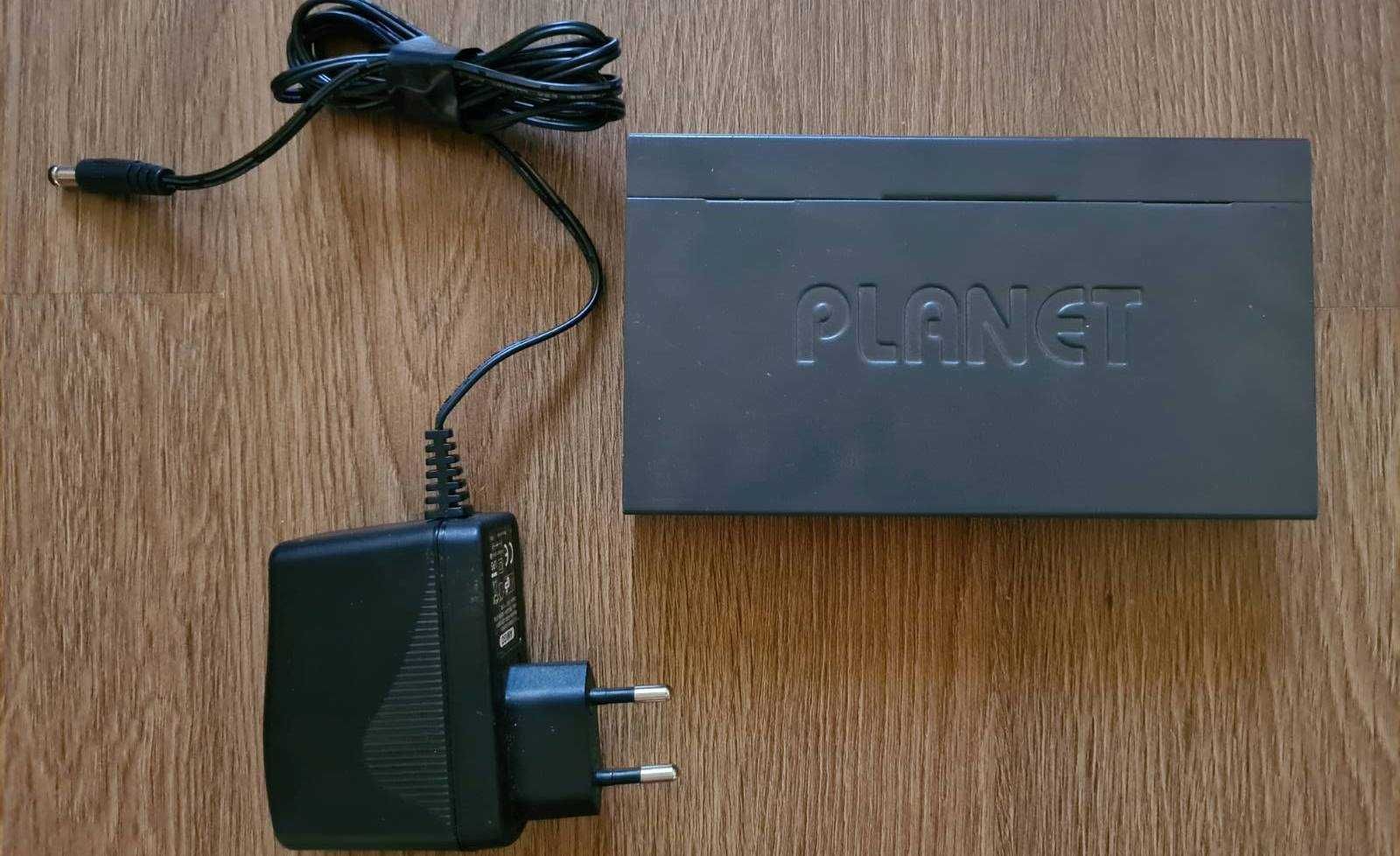 Коммутатор Planet 8-Port 10/100Mbps Fast Ethernet Switch  FSD-803