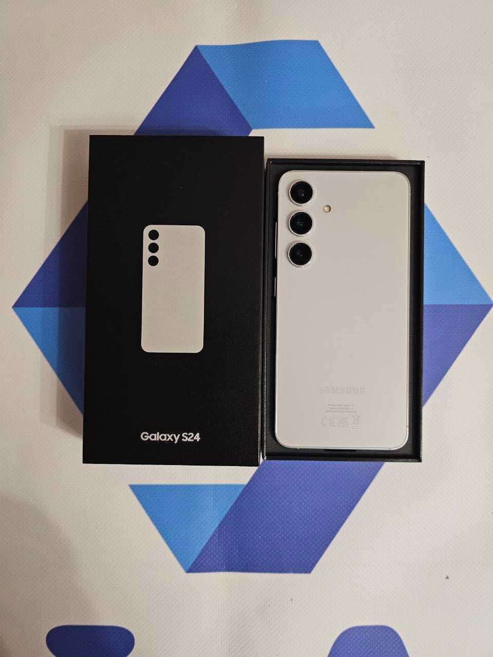 Samsung Galaxy S24 8/128/256/ Вітринний /Гарантія