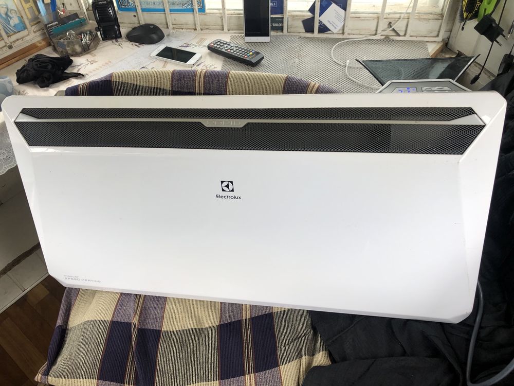 Электрический конвектор Electrolux Air Gate Digital