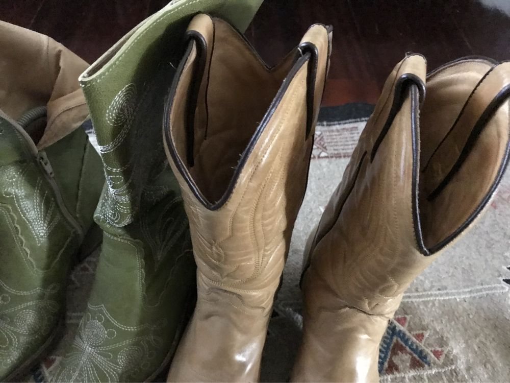 Vendo botas em pele e botas de montar estas 43