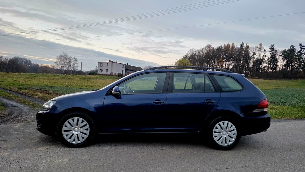 Volkswagen Golf 1.6TDi 105KM Stan wzorowy Full serwis Bezwypadkowy