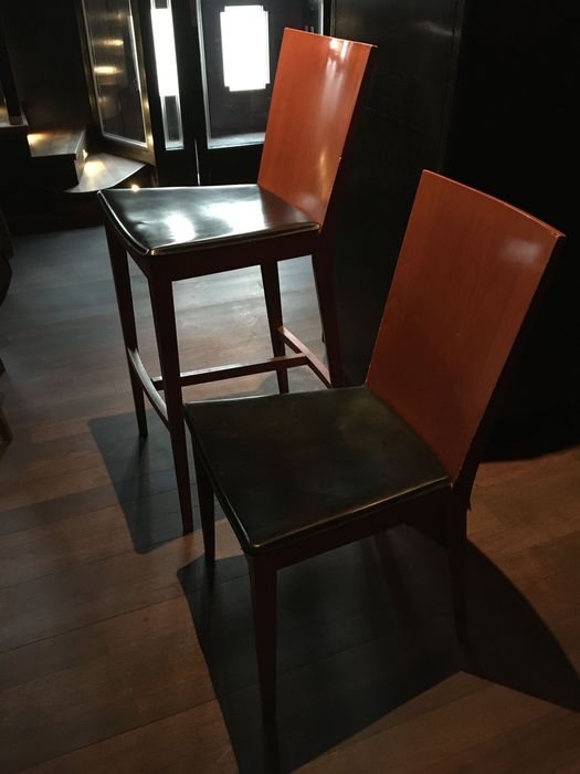 Meble z restauracji. Podstawy stołów / Krzesła / Hokery