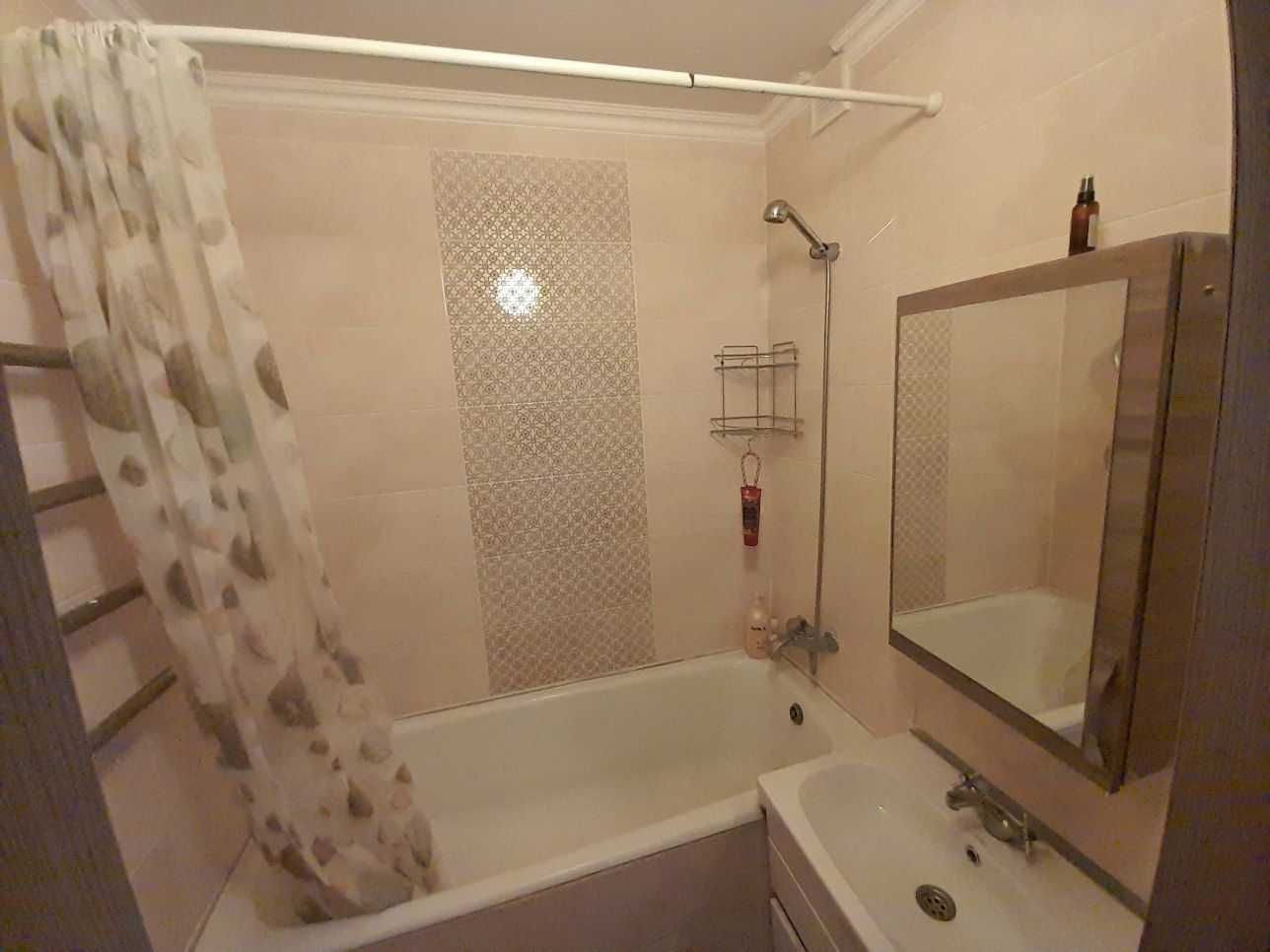 Продаж 3 к. квартири  Виставка (Зарічанська)