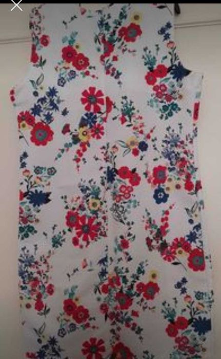 Vestido florido - Tamanho  M/L