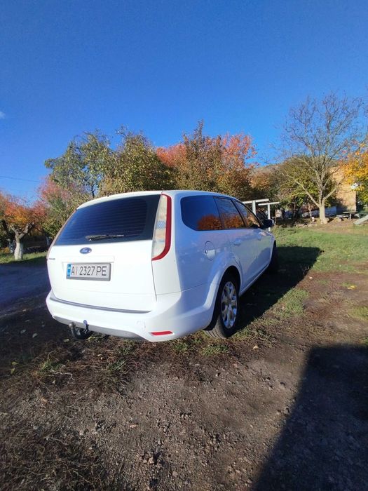 Форд фокус 2 універсал