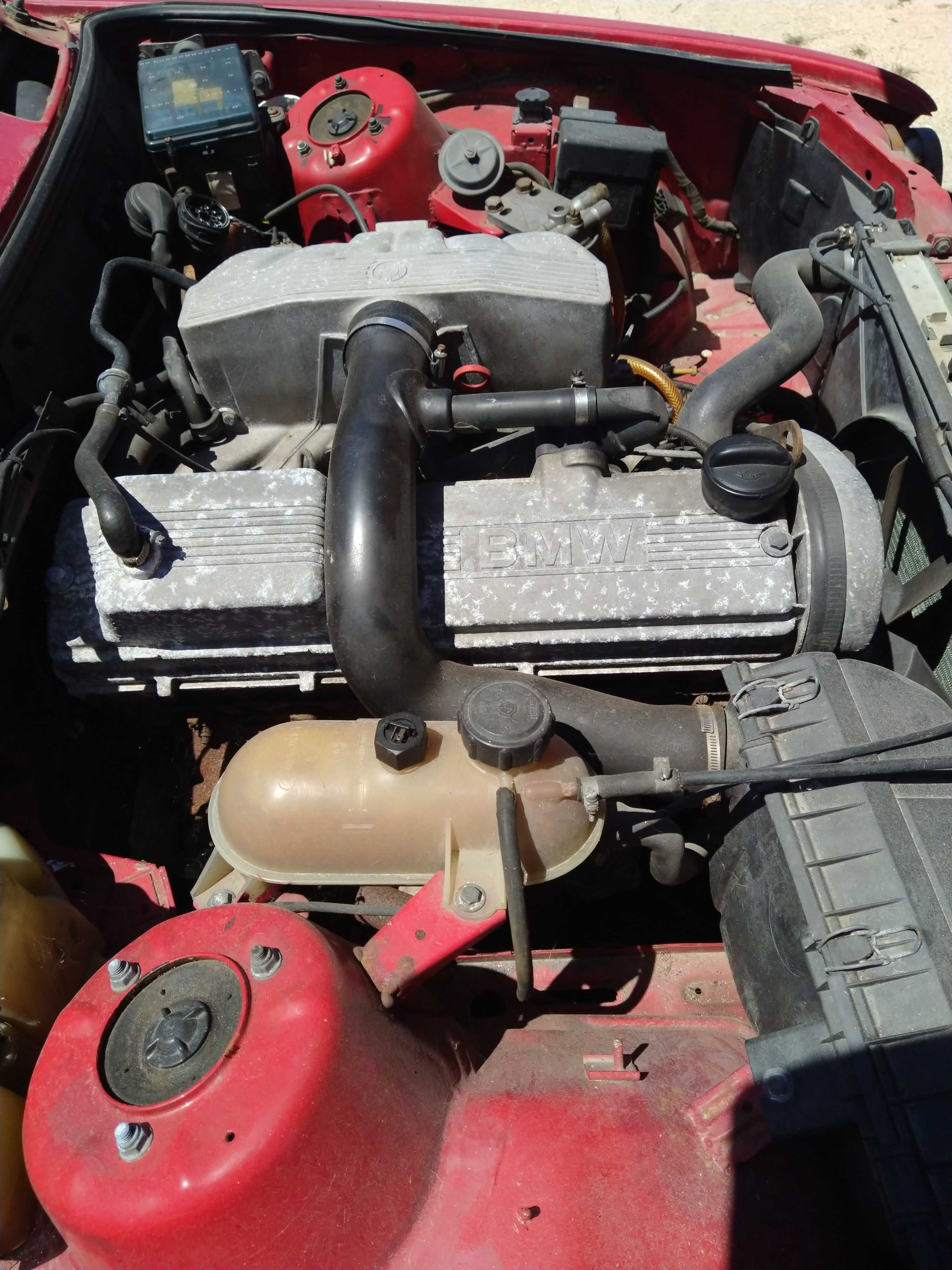 Mecânica M21D24 e peças BMW E30