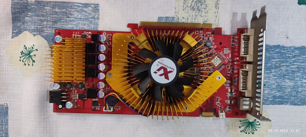 Відеокарта GeForce 8800 GT 512MB