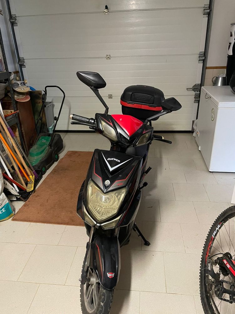 Scooter eletrica Guewer
