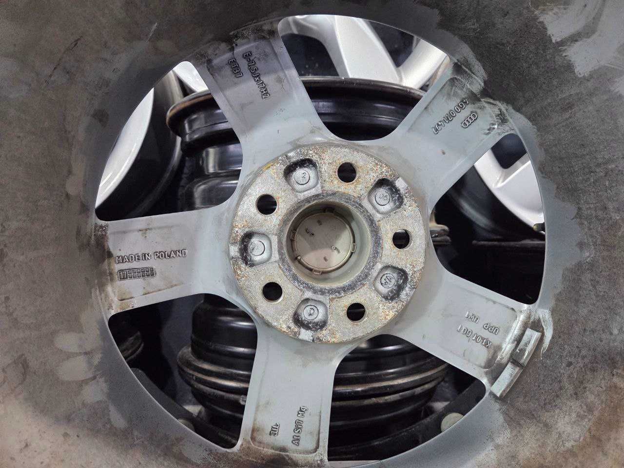 Диски титани легкосплавні 5X112 R17 7.5J Et37 Dia 66.5 Audi BS125