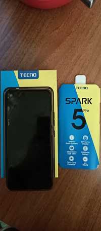 Продам смартфон Техno SPARK 5pro