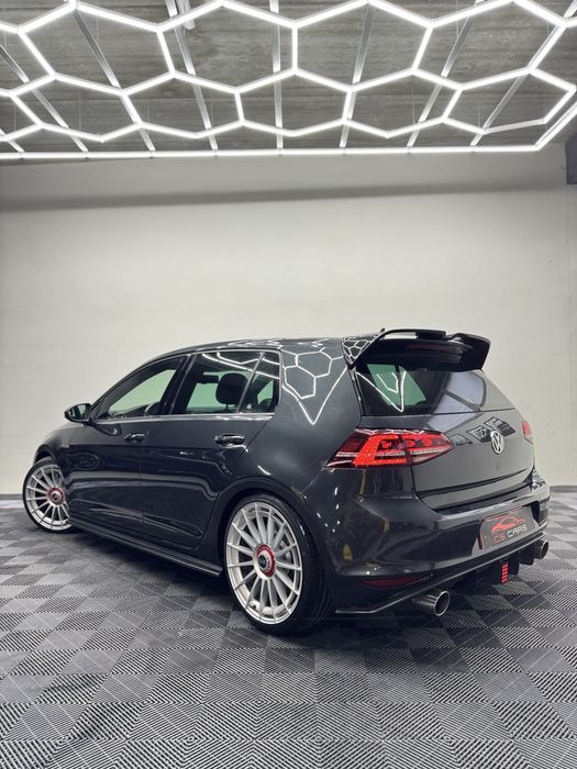 VOLKSWAGEN GOLF 7 GTI