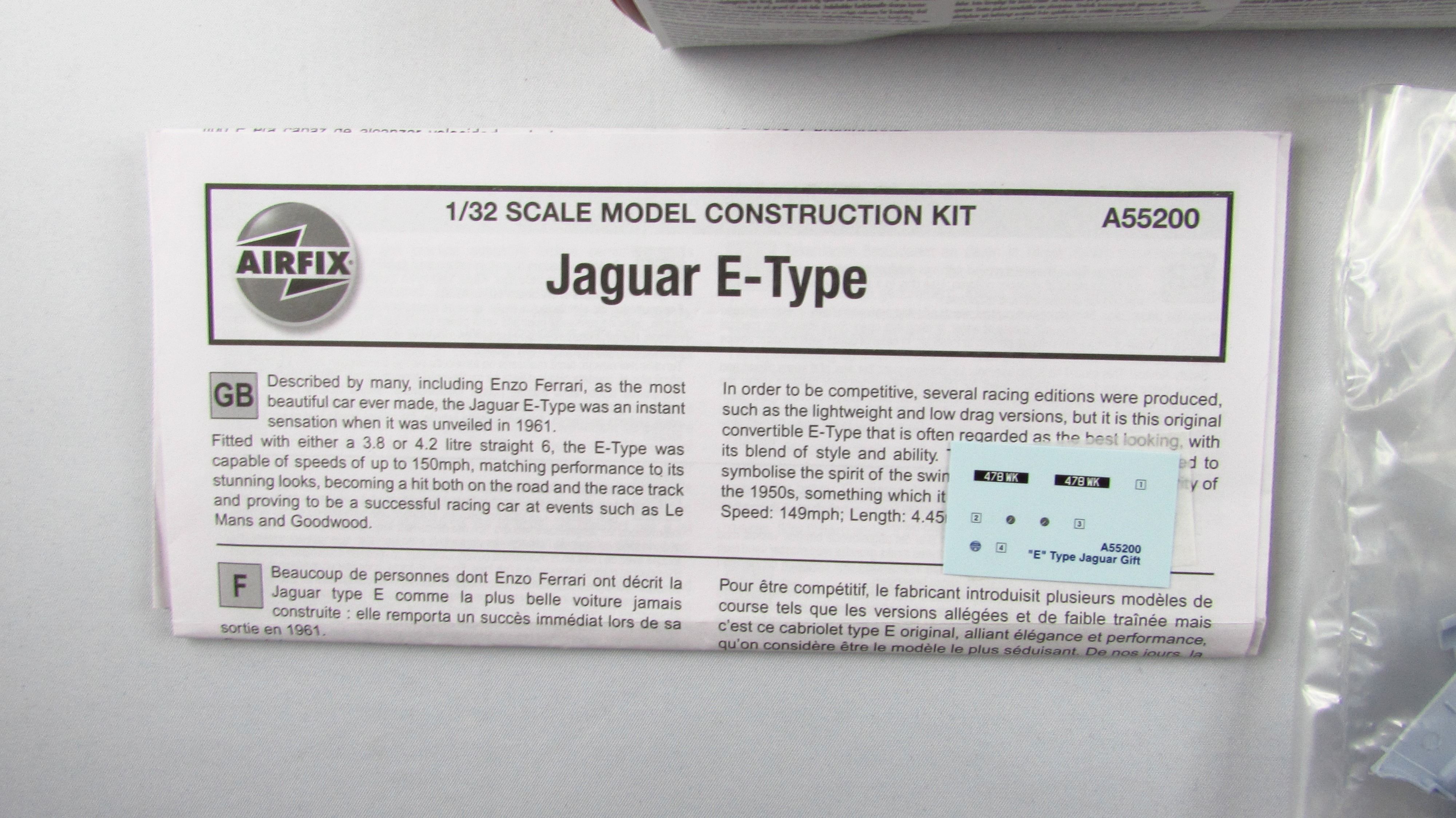 AIRFIX - Jaguar E-Type Model do sklejenia Samochód - 1:32