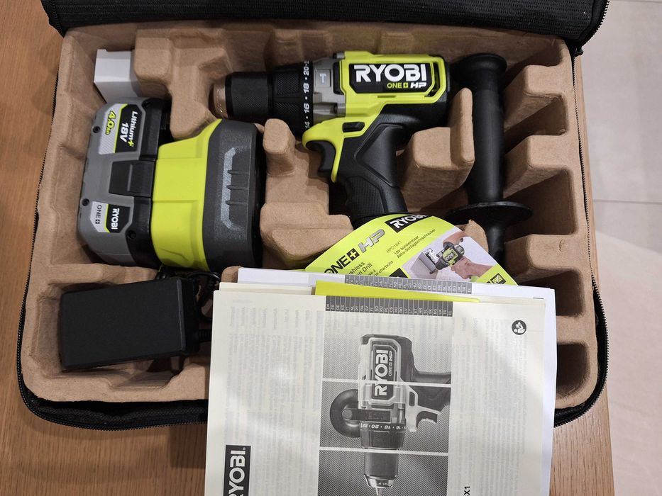 RYOBI nowy zestaw - akumulator plus ładowarka.