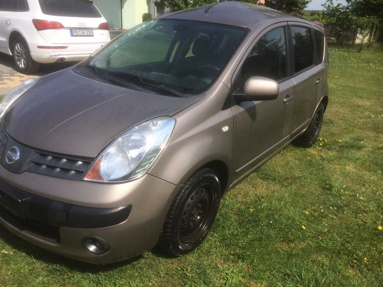 Кузов,кузовние запчасти для nissan Note