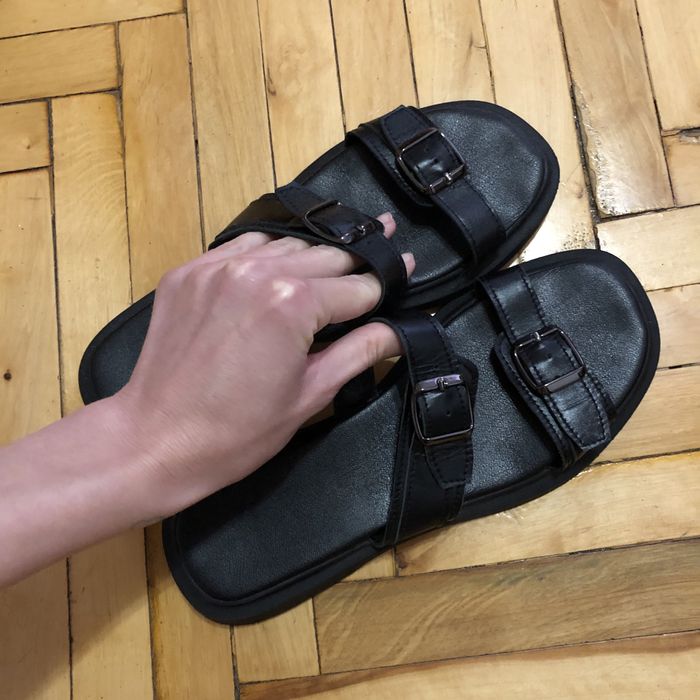 Шльопанці шльопки босоніжки шкіряні