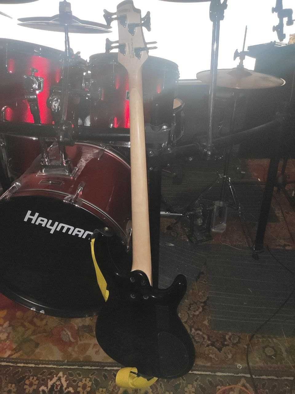 Бас гитара електро для шульги, CORT Action Plus - Left Handed (Black)