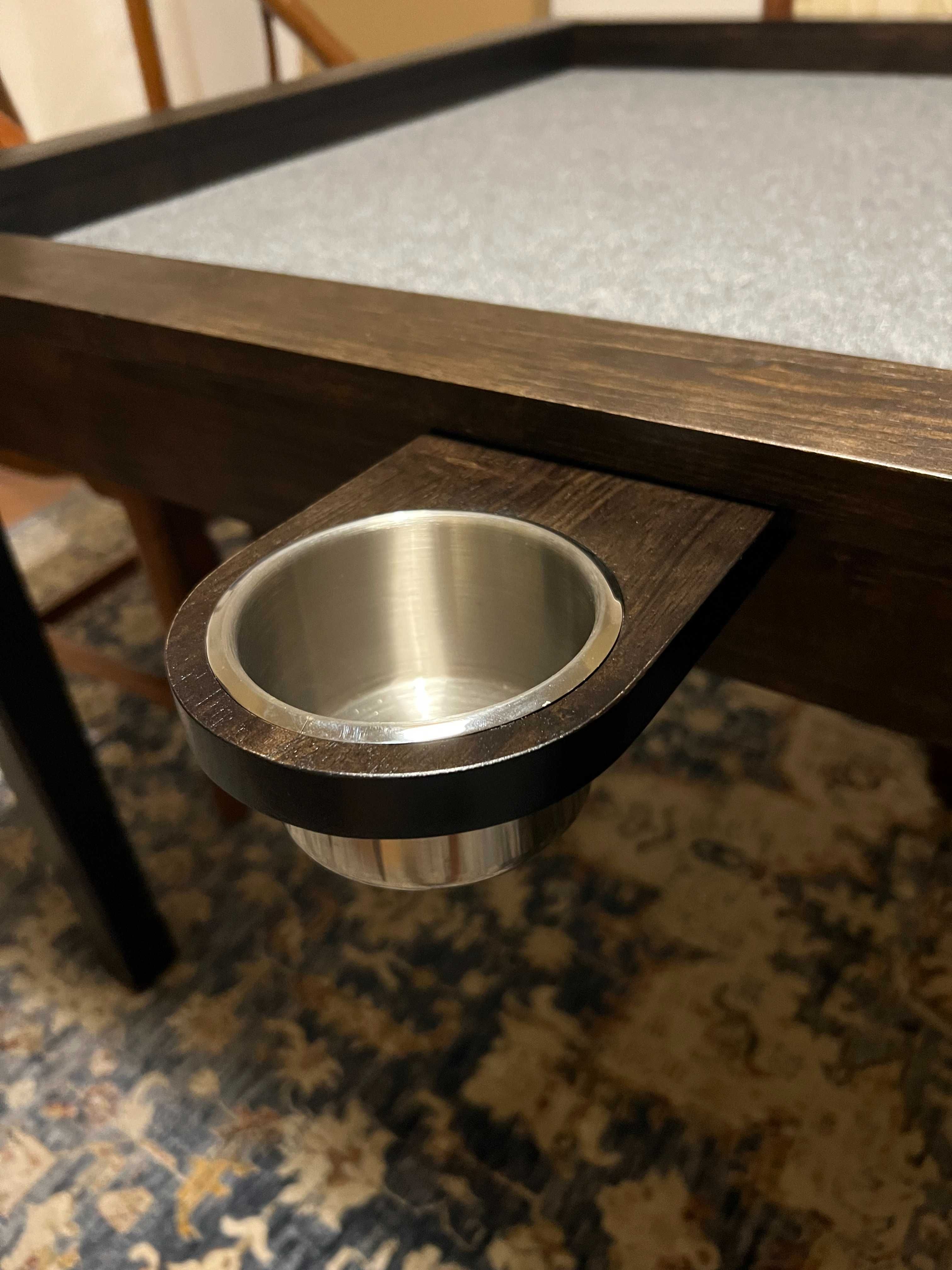 Combination dining and gaming table / Combo mesa de jogar e jantar