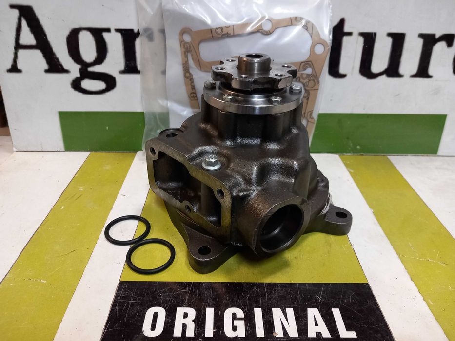 Pompa wody wodna MERCEDES OM366 CLAAS Lexion Dominator made in Holland