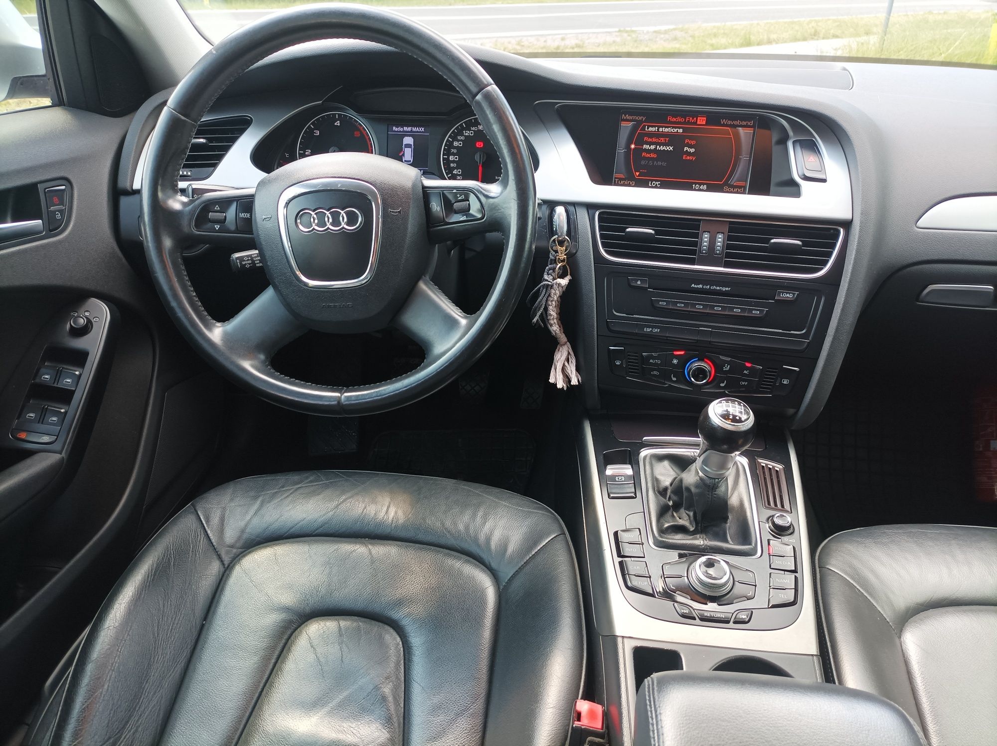 Zadbane Audi A4B8