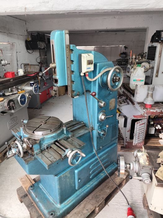 Dłutownica pionowa do metalu tokarka frezarka piła taśmowa szlifierka