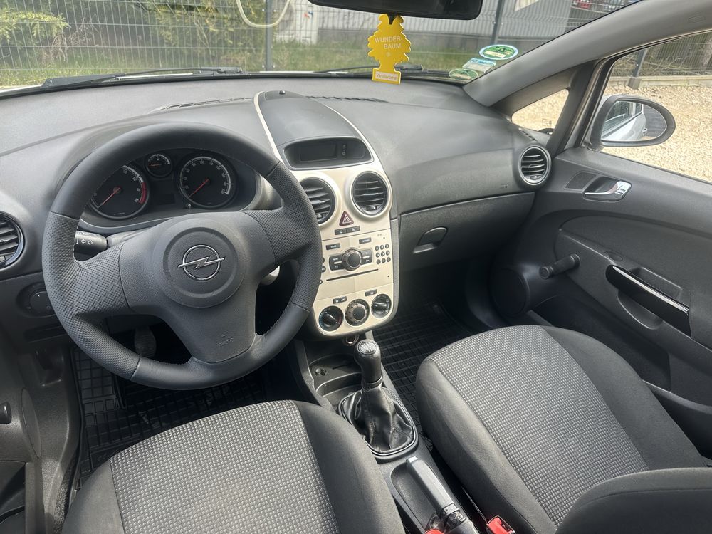 Opel Corsa D 1.2 * Klimatyzacja * 5 drzwi * Alufelgi *