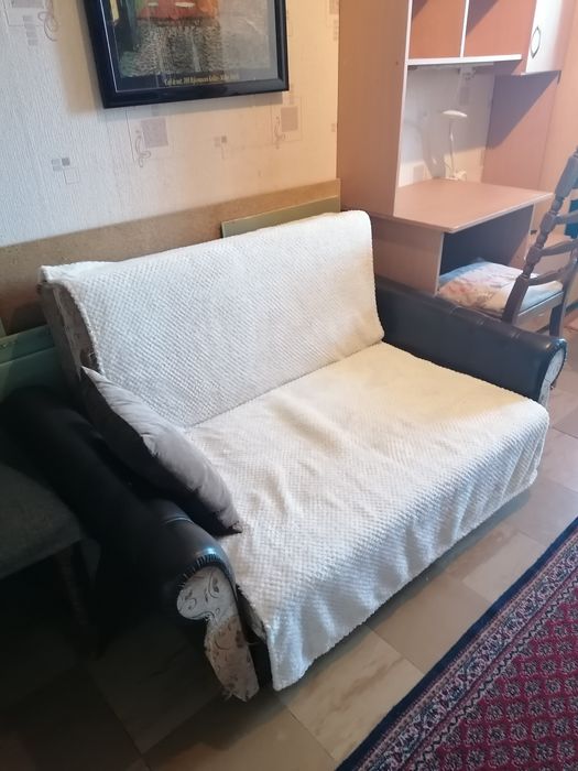 Диван раскладной двухместный, раскладывается вперёд