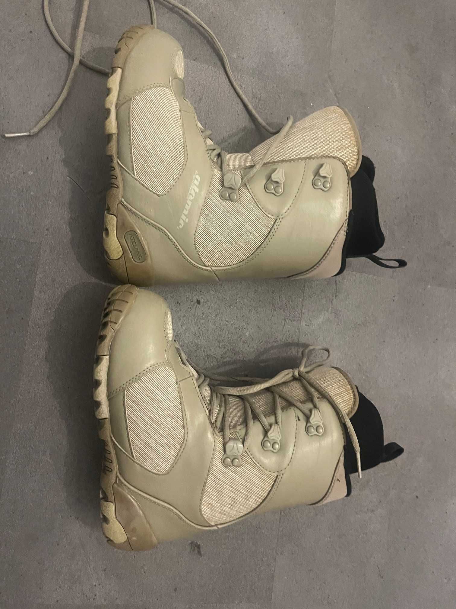 snowboardowe buty dziecięce rozm. 36 Atomic