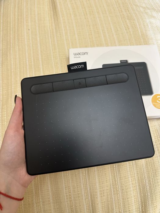 Графічний планшет Wacom Intuos