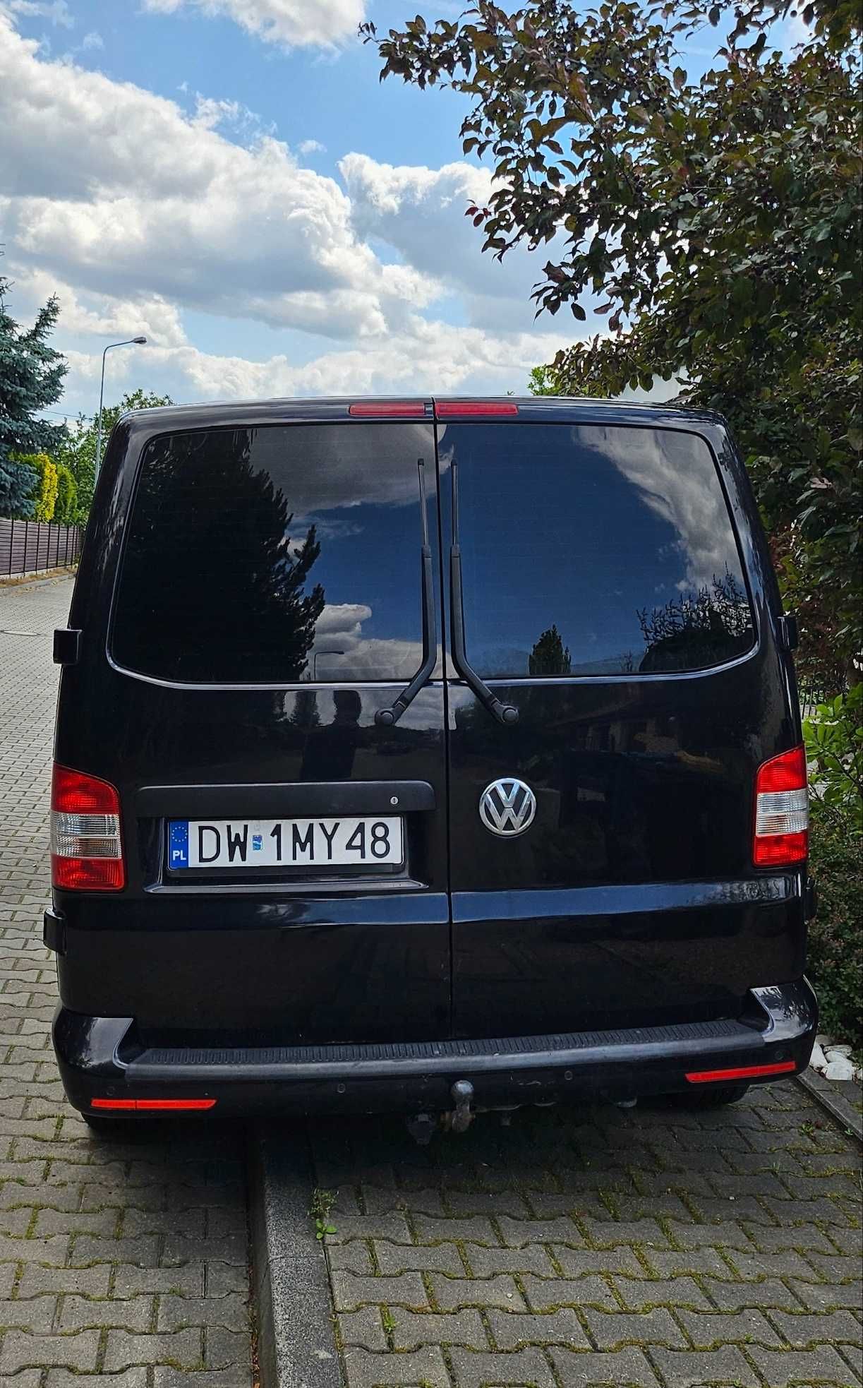 VW T5 Transporter 5 osobowy AUTOMAT super wygląd