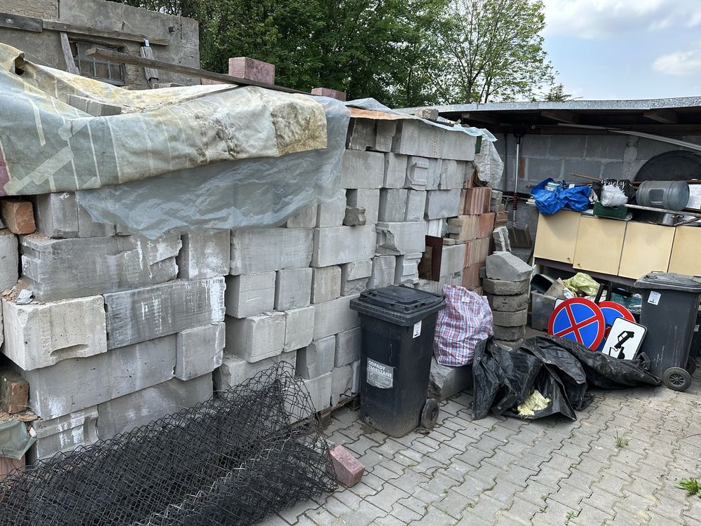 Sprzedam cegły kanolde i innne