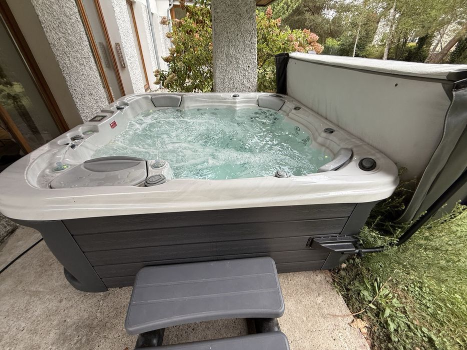 Wellis wanna ogrodowa - calo roczna 6 osobowa