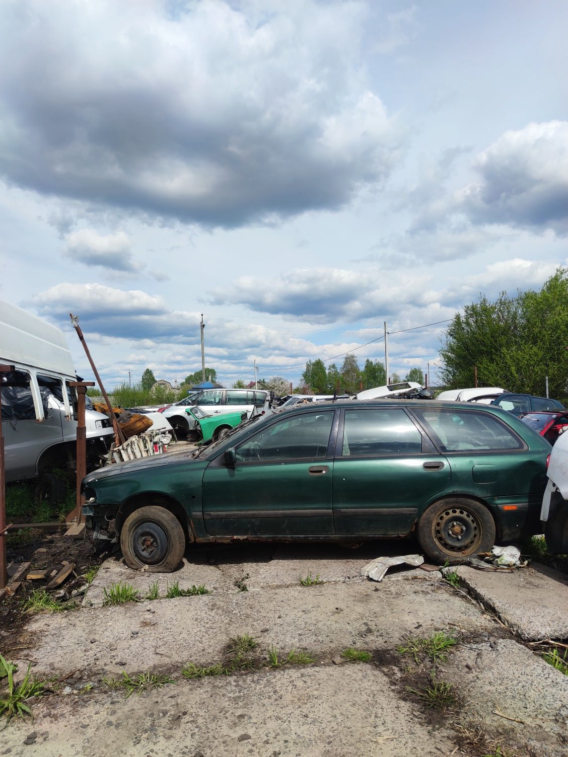 Volvo v40 1.8 2.0 Turbo запчастини