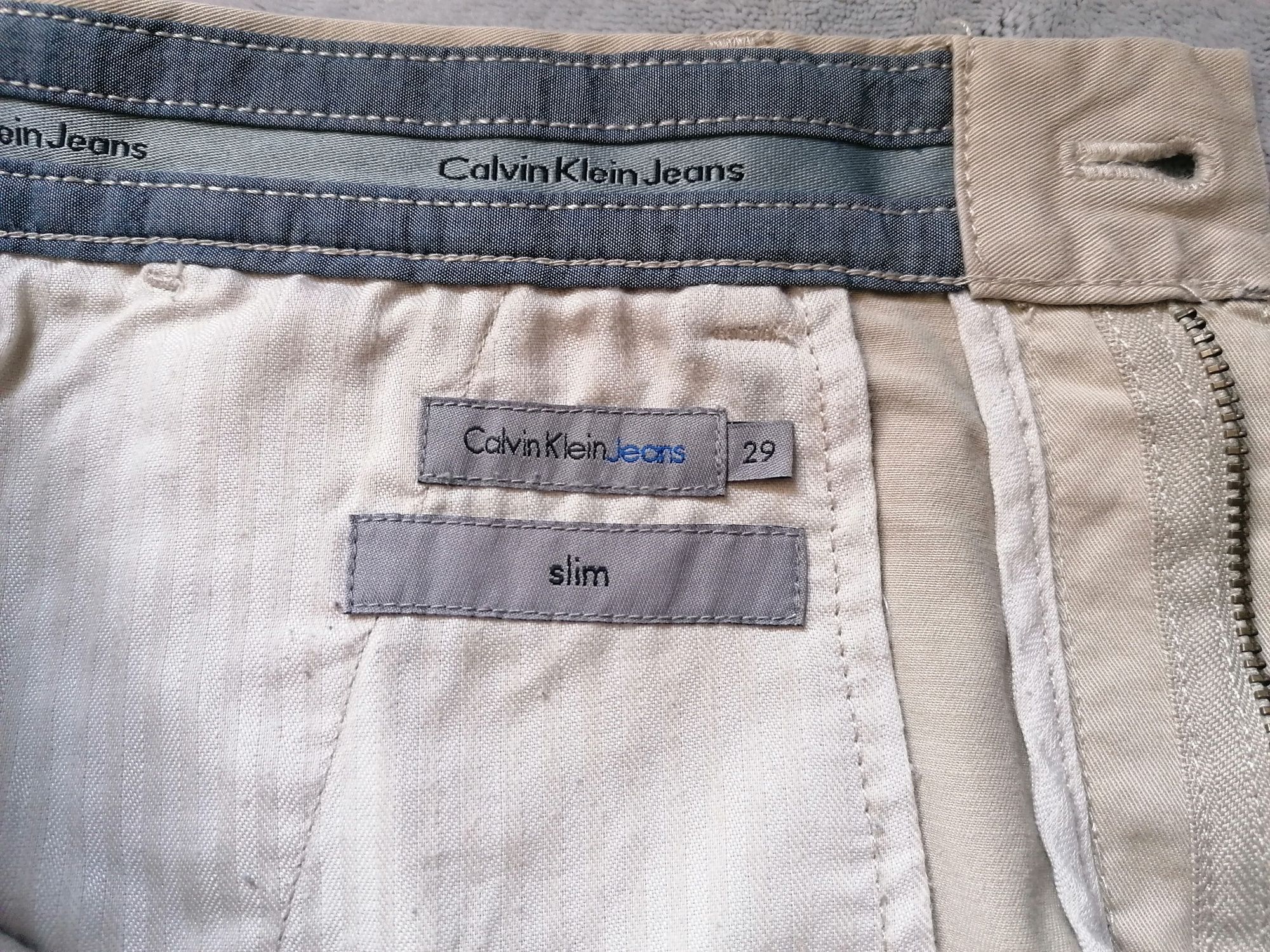 Męskie spodenki Calvin Klein beż slim 29