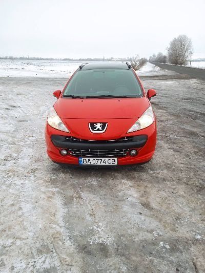 Peugeot 207 sw 2008 року